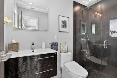 Sought after Coral Ridge Country Club Estates! Oversized 3 bed 3 - photo 32