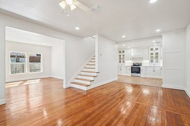 Move right in to this beautifully updated 4-bedroom, 3-bath home - photo 10