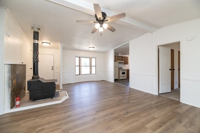 Welcome to this 3 bedroom, 2 bathroom home offering spacious - photo 12