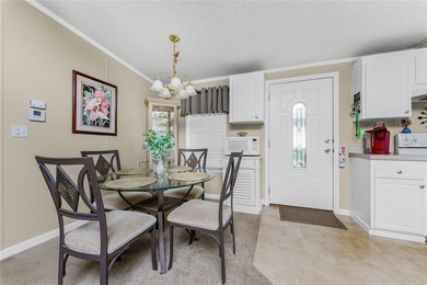 Welcome to your slice of Florida paradise! Located in a peaceful - photo 3