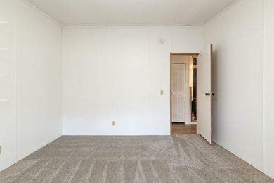 Welcome to this 3 bedroom, 2 bathroom home offering spacious - photo 24