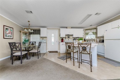 Welcome to your slice of Florida paradise! Located in a peaceful - photo 4