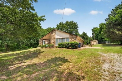 Spacious 4 bedroom homes on 2 + Acres Near Keystone Lake. Enjoy - photo 1