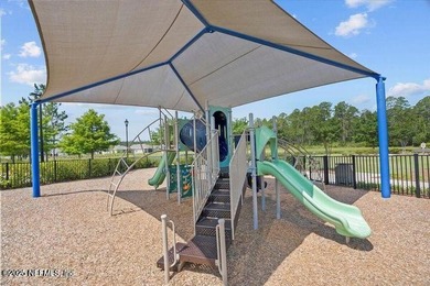Come see this one-owner townhouse in the desirable Longleaf - photo 3