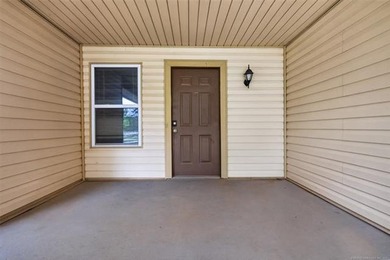Spacious 4 bedroom homes on 2 + Acres Near Keystone Lake. Enjoy - photo 3