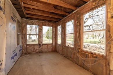 Welcome to this 3 bedroom, 2 bathroom home offering spacious - photo 34