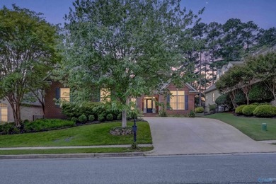 Enjoy effortless one-level living on the 4th fairway of - photo 2