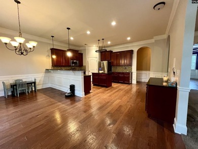 This move in ready home has it all! With bedrooms on every floor - photo 11