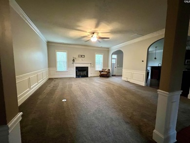 This move in ready home has it all! With bedrooms on every floor - photo 16