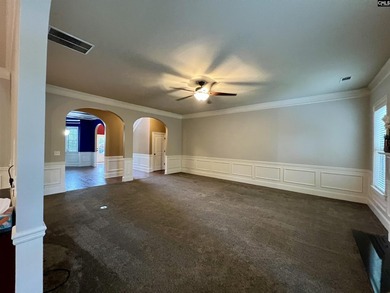 This move in ready home has it all! With bedrooms on every floor - photo 17