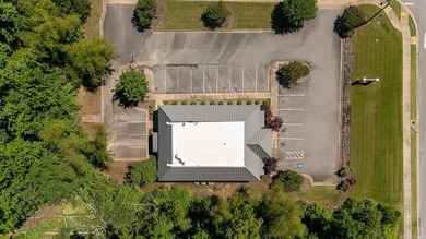 Prime commercial property offering outstanding exposure and - photo 8