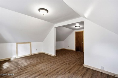 Enjoy Lake Wallenpaupack in the is newly renovated chalet style - photo 21