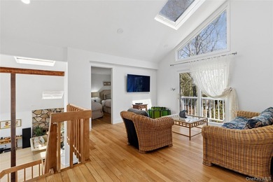 Turnkey Modern Retreat in East Hampton's Northwest Woods - photo 24