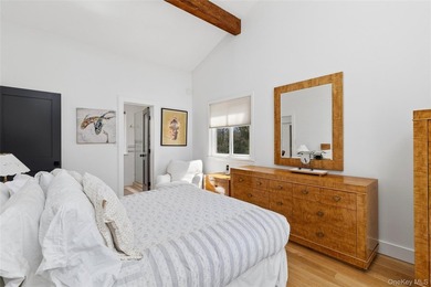 Turnkey Modern Retreat in East Hampton's Northwest Woods - photo 33
