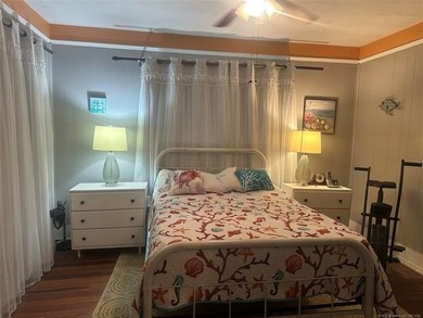 Looking for a country home at the edge of town? This 2 bedroom - photo 3
