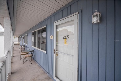 SUPER CLEAN 2/1 condo with PRIVATE & SERENE greenbelt backyard - photo 8