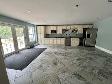 This move in ready home has it all! With bedrooms on every floor - photo 47