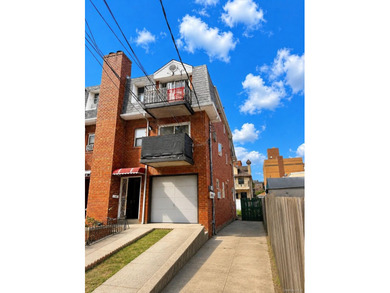 Delivered vacant, sold as is *NEEDS TLC*. delivered vacant - photo 1