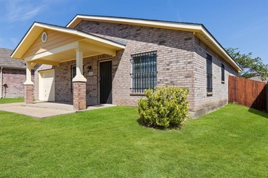 SELLER IS OFFERING $5000 in Closing Costs. This beautiful and