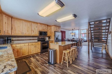 This Attractive Home is Beautifully Updated, Remodeled and Ready - photo 12