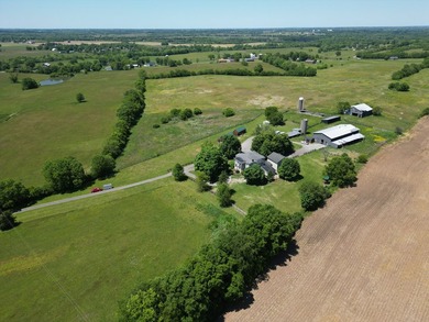 Located in Danville, KY The Farm Inn is a unique hospitality and - photo 13