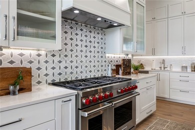 Few properties possess the setting, presence, and lifestyle to - photo 14