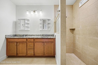 5 bed + 1 / 3 Bathroom. MOTIVATED SELLER! Welcome to this - photo 17
