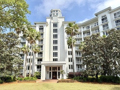 Beautifully perched on the seventh floor, this light and airy - photo 22