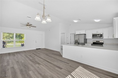 READY TO MOVE IN NOW! Brand new construction in fast-growing NW - photo 2
