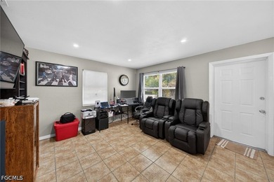Investor Special in Historic Franklin Park! Concrete block - photo 4