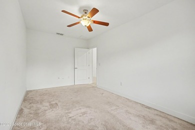 5 bed + 1 / 3 Bathroom. MOTIVATED SELLER! Welcome to this - photo 24