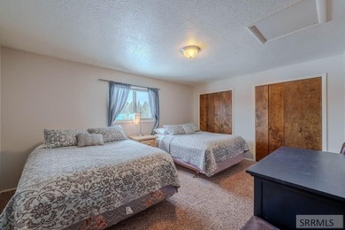 This Attractive Home is Beautifully Updated, Remodeled and Ready - photo 32