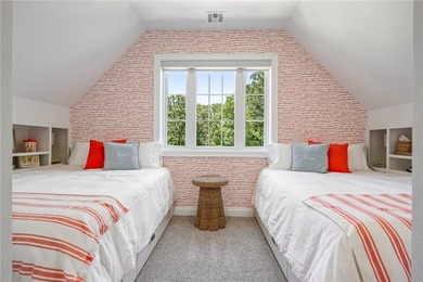 Few properties possess the setting, presence, and lifestyle to - photo 41