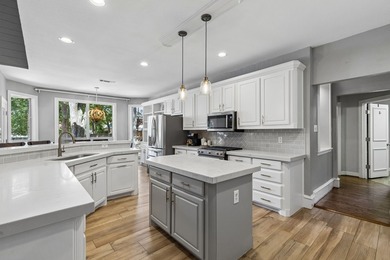 Welcome to this beautifully appointed 5-bedroom, 4-bath - photo 9