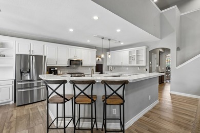 Welcome to this beautifully appointed 5-bedroom, 4-bath - photo 10