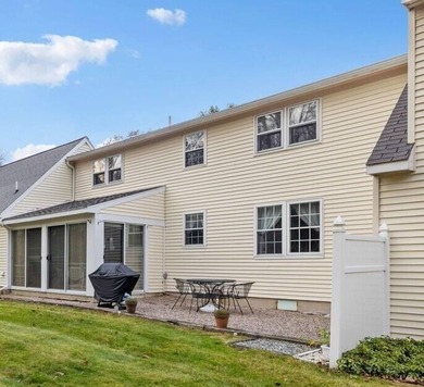Almost 1900 sq' with 4 bedrooms (2 on the first floor) and 3 - photo 21