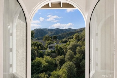Welcome to 411 Woodcliffe Road, a truly exceptional residence - photo 1