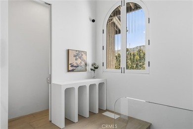 Welcome to 411 Woodcliffe Road, a truly exceptional residence - photo 7