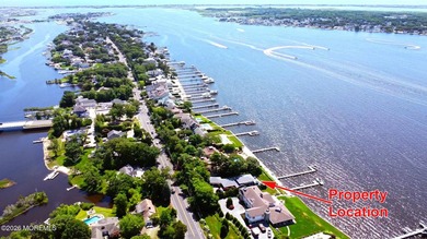 Stunning gated waterfront retreat on prestigious Princeton - photo 3