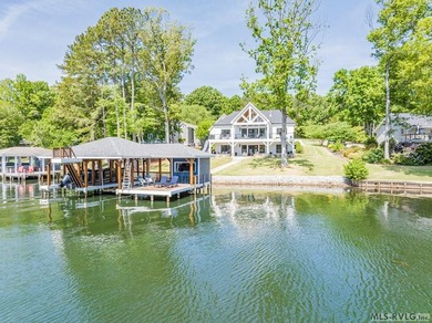 Luxury Lakefront Custom Home with dual living spaces Beautiful - photo 11