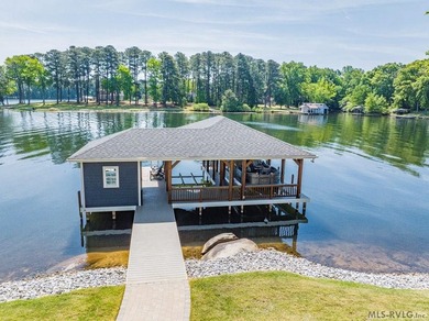 Luxury Lakefront Custom Home with dual living spaces Beautiful - photo 12