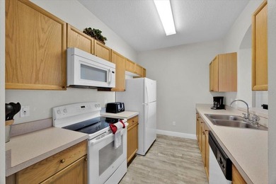 Under contract-accepting backup offers. FIRST floor and fully - photo 4