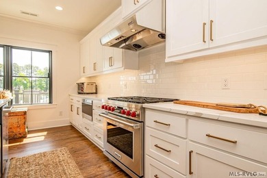 Luxury Lakefront Custom Home with dual living spaces Beautiful - photo 31