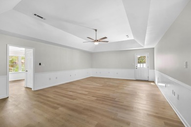 TOTALLY RENOVATED, ALL NEW KITCHEN, FRESH PAINT, NEW FLOORING - photo 34