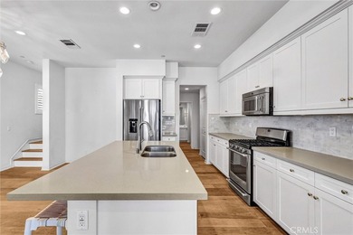 Welcome to 189 Patria, a beautifully appointed end-unit townhome - photo 11