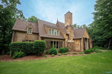 Custom luxury home in Cherokee Ridge's gated golf community - photo 2