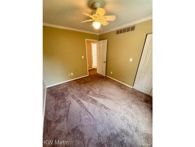 Welcome to this beautifully maintained ranch offering over 3,100 - photo 14