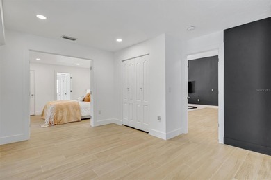 Welcome to this beautifully maintained 4 bed, 3 bath property - photo 34