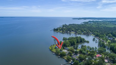 Lake Home Off Market in Eutawville, South Carolina