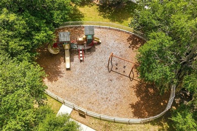 Prepare to be captivated by this nearly 4,000-square-foot - photo 42